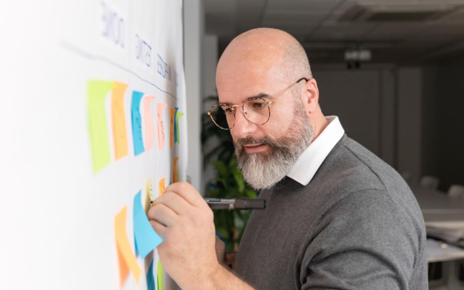 Účastníci programu během skupinového cvičení komunikace